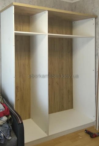 Результат роботи зборка распашного шкафа